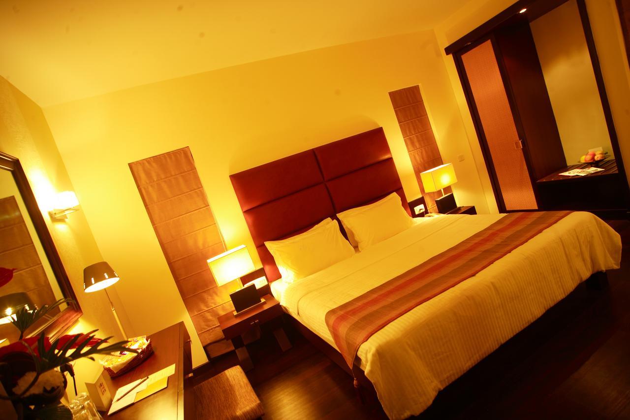 Hotel Metropole Calcutta Exteriör bild